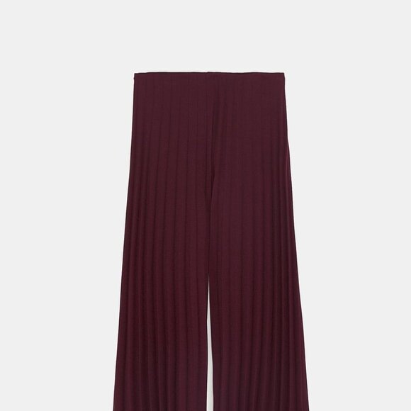 Burgundy / Wine High-Waisted Pleated Wide Leg Pants - Picture 4 of 9